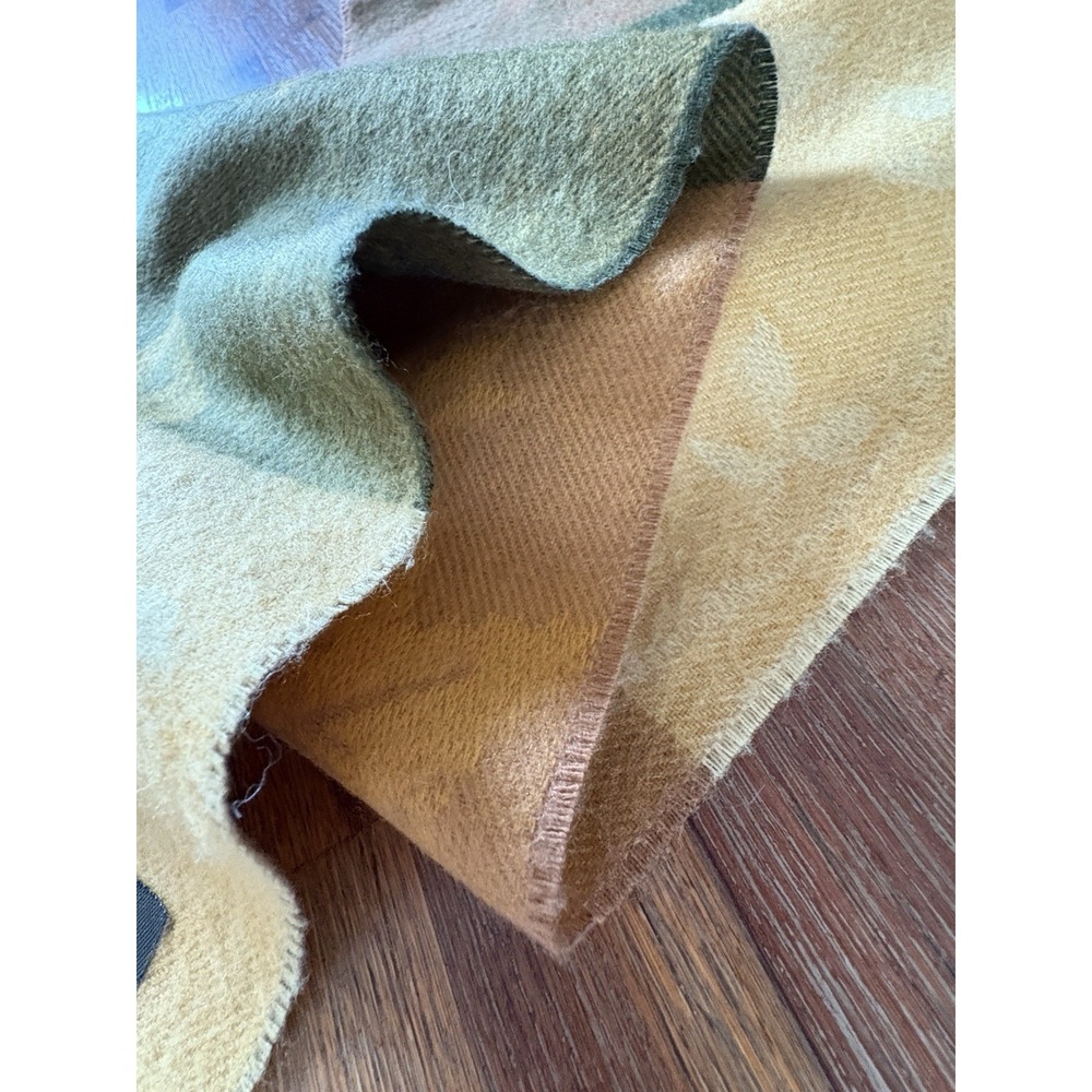 Scotland/Scottish Scarf 100% CASHMERE Green And Yellow Leaf Pattern - Picture 11 of 14